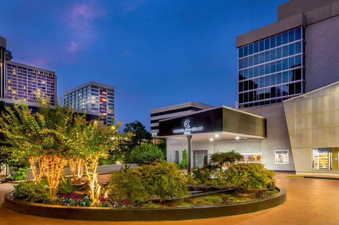 Courtland Grand Hotel ......