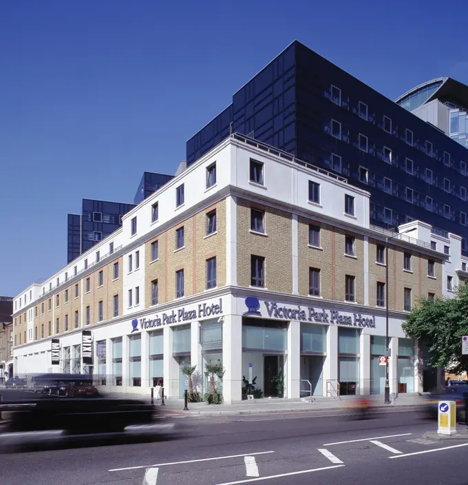 Park Plaza Victoria London ......
