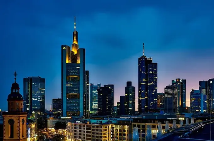 NHow Frankfurt ......