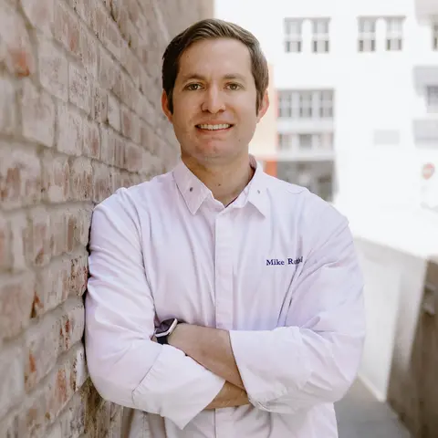 Michael Rosenthal   Chef De Cuisine   Timbri