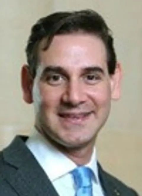 Mark Carnazzola