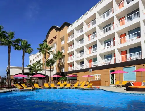 Dreamscape Hospitality Assumes Management of DoubleTree by Hilton Hotel Galveston Beach