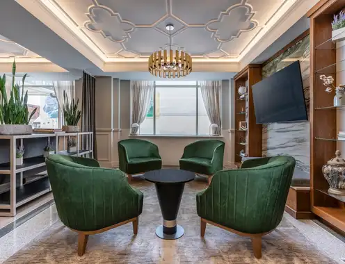 Hotel Elkhart Wins 2024 Hilton Award of Excellence