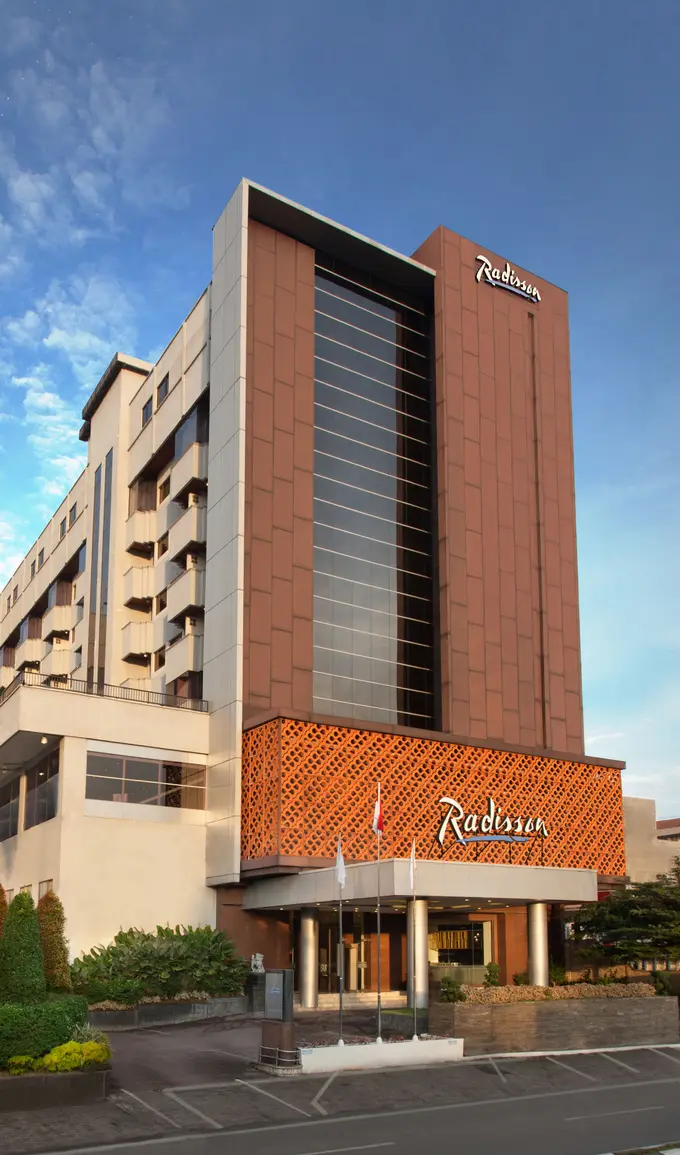 Radisson Hotel Medan ......