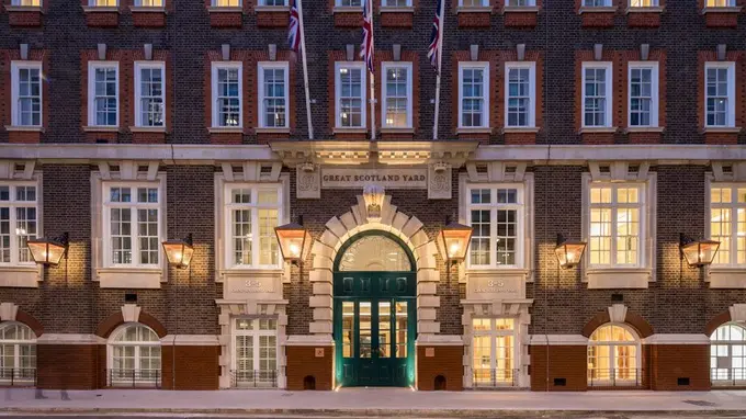 Great Scotland Yard Hotel ......