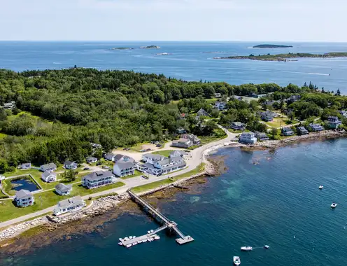 Bluebird Ocean Point Inn