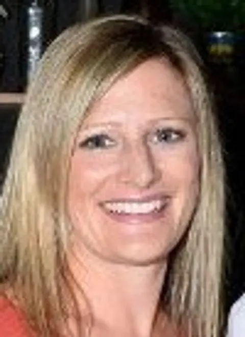 Janelle Neeve