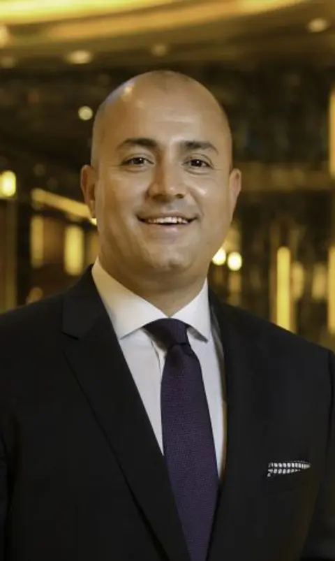 Kemal Sirtikirmizi