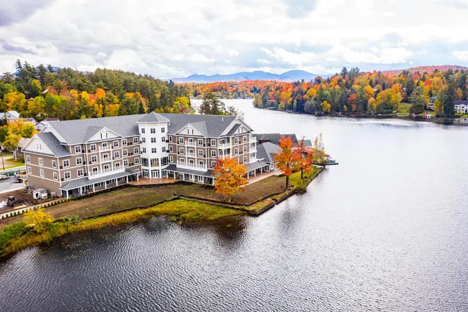 Saranac Waterfront Lodge ......