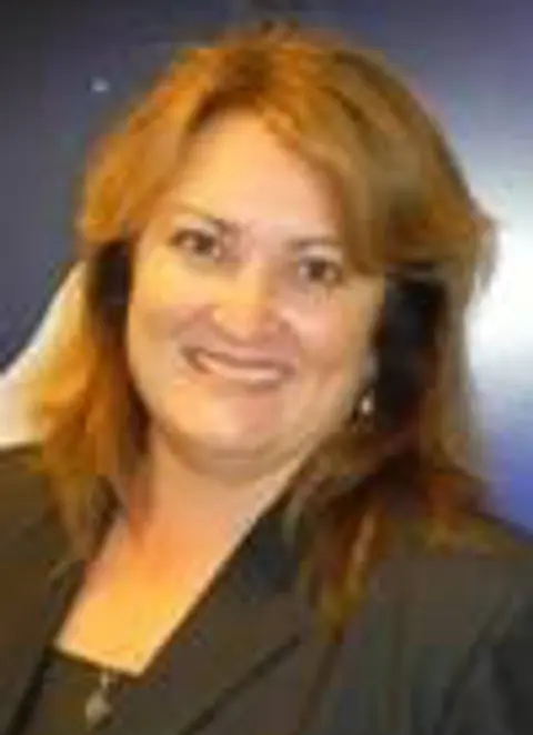 Lindy Andrews