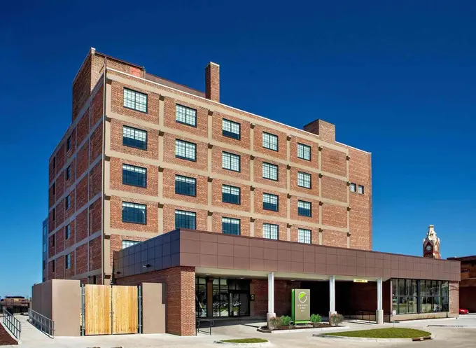 Hotel Equities Awarded Management of Element Moline, Adding to Its Expanding Midwest Portfolio