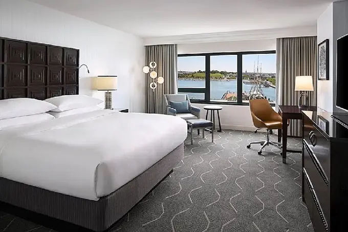 Renaissance Baltimore Harborplace Hotel ......
