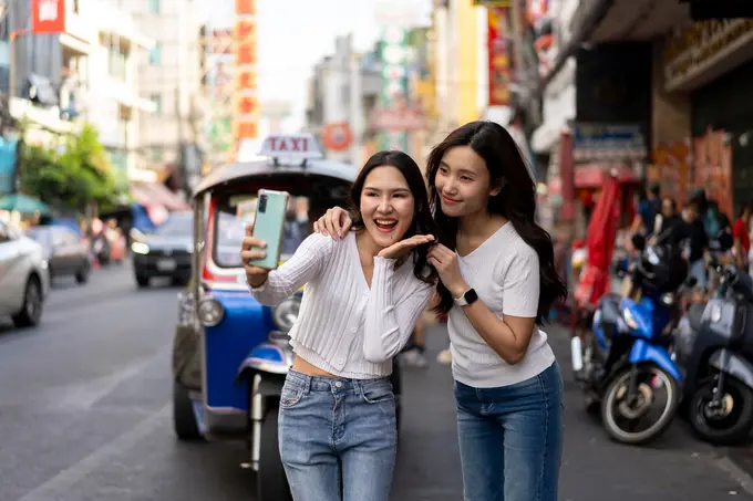 Booking.com Travel Happiness Index: APAC travellers remain resilient, intentional and joy-led amid uncertainty