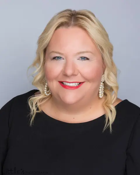 Kara Lundgren