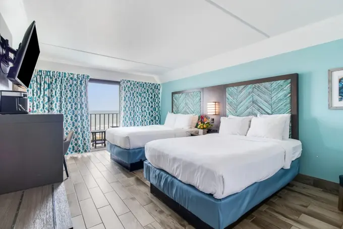Crystal Coast Oceanfront Hotel ......