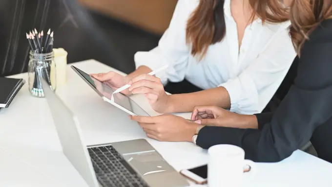 Hotel Consulting: Top Companies & Hospitality Consulting Firms