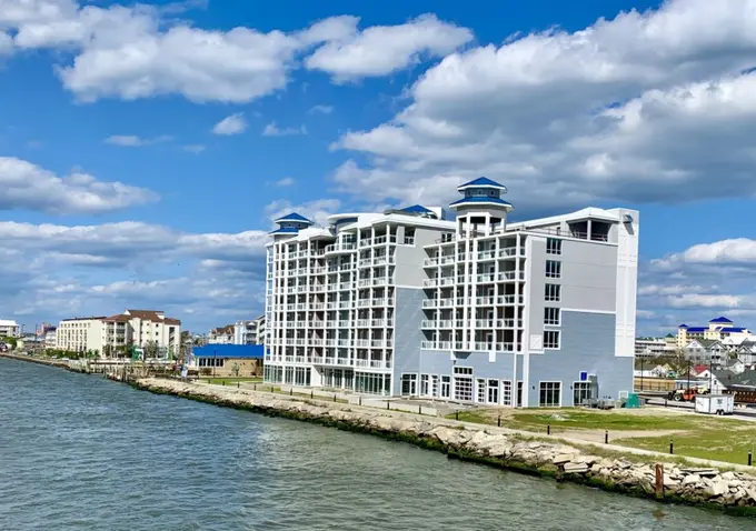 Cambria Hotel Ocean City - Bayfront ......