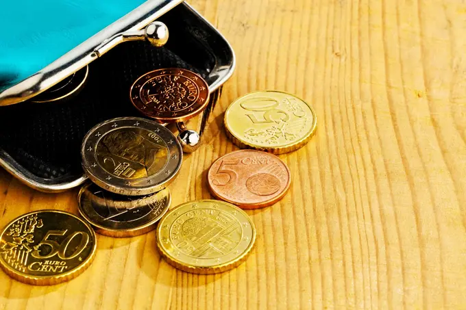 Tips To Operate With Living Wage In The British Hospitality Sector | Thomas Mielke
