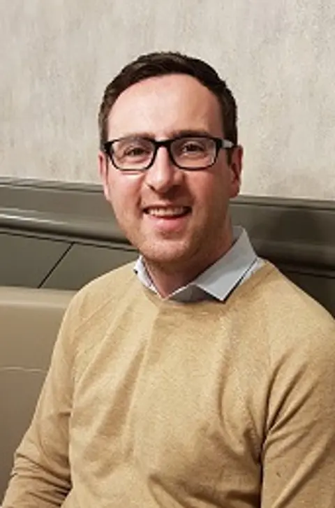 Chris Thomas