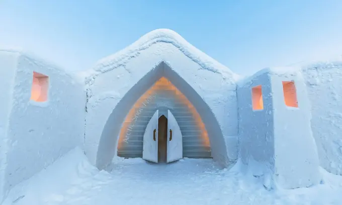 Lessons in seasonality from a hotel made of ice