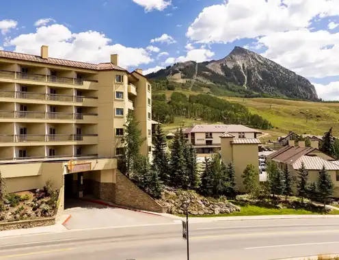 The Beckwith-Crested Butte and Residences
