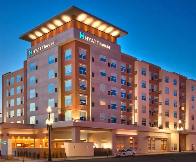 Hyatt House Denver / Aurora ......