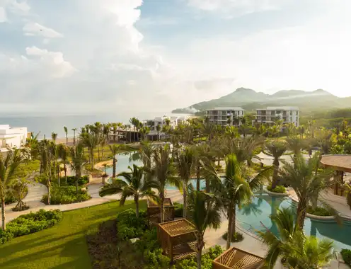 Conrad Punta de Mita