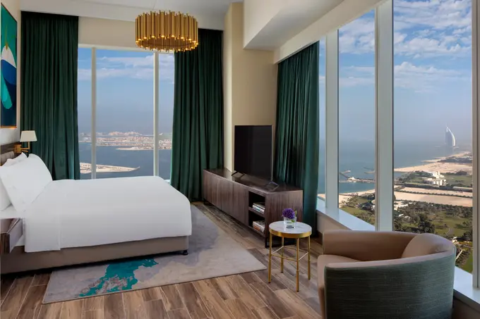Avani Palm View Dubai Hotel & Suites ......