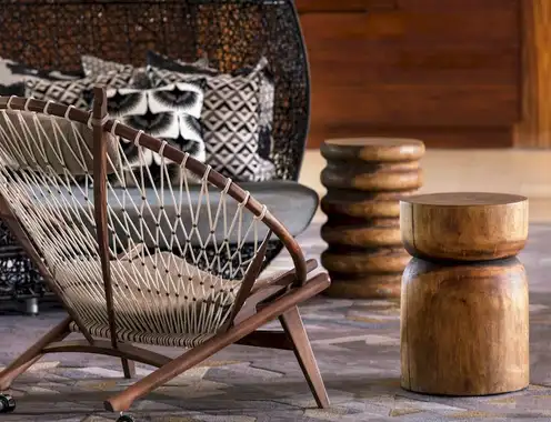 Crafting Authentic and Multi-Functional Hotel Lobbies: a Holistic Approach