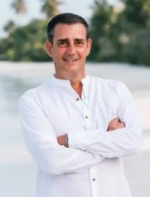 Lawrence Tuck