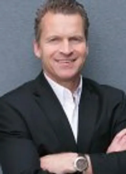 Marco Menzhausen