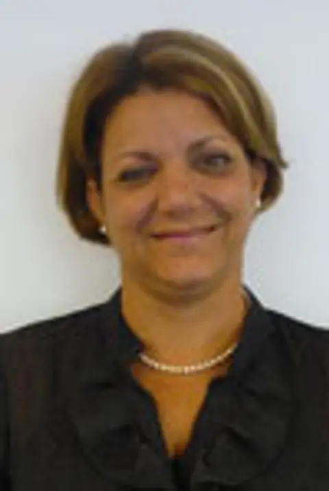 Antoinette Van den Berg
