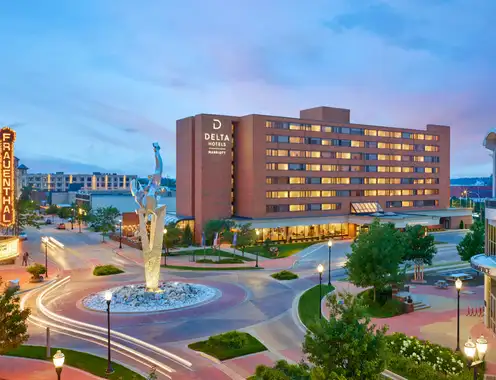 Delta Hotels by Marriott Muskegon Downtown