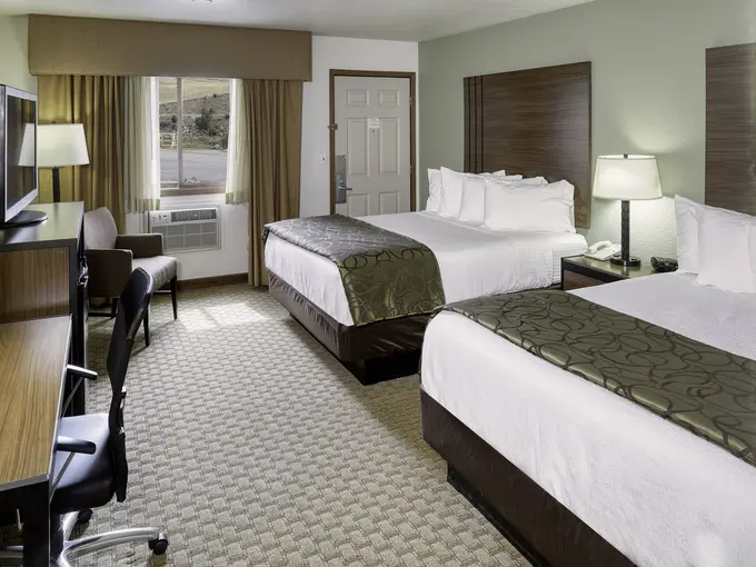 The Ridgeline Hotel at Yellowstone, Ascend Hotel Collection ......