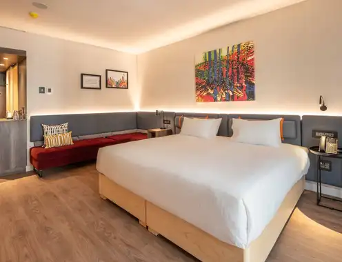 Hampton by Hilton Sandton Grayston