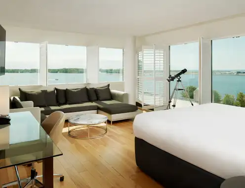Radisson Blu Toronto Downtown