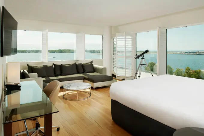 Radisson Blu Toronto Downtown ......