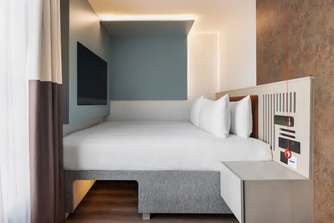 Spark by Hilton London Chiswick ......