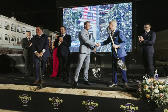 Hard Rock Hotel Malta ......