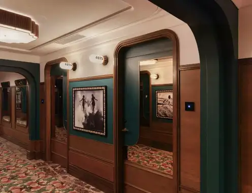Corridor Roswyn