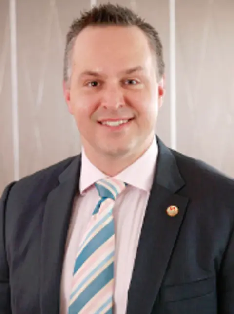 Oliver R Faull