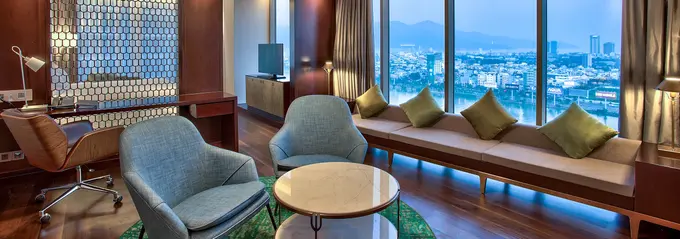 Hilton Da Nang ......