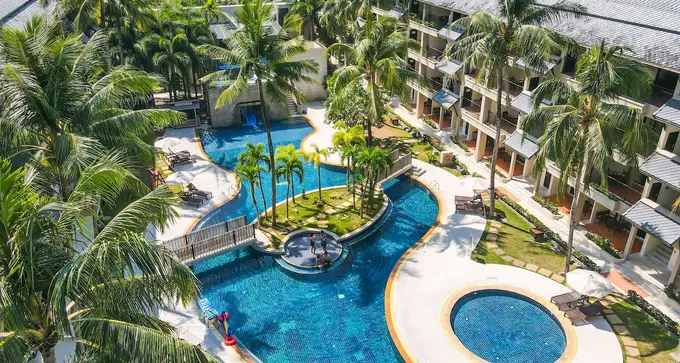 Radisson Resort & Suites Phuket ......
