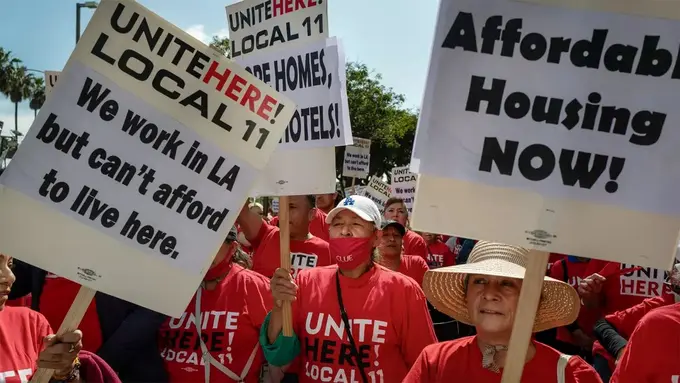 L.A. passed a $30 minimum wage for tourism workers. Then came the warring ballot measures