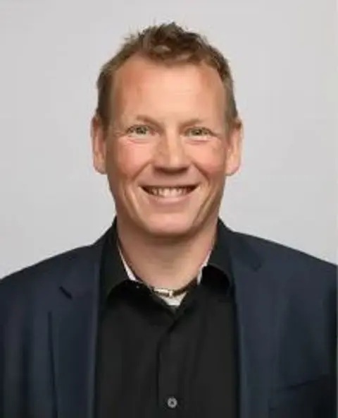 Niklas Andr