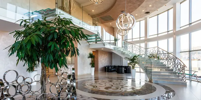 4 Tech Tools You Need to Boost Hotel Revenue