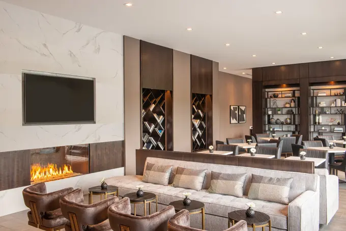 Holiday Inn Boston Logan Airport - Chelsea ......