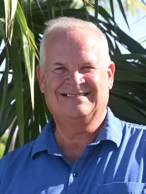 Robert (Bob) Moore