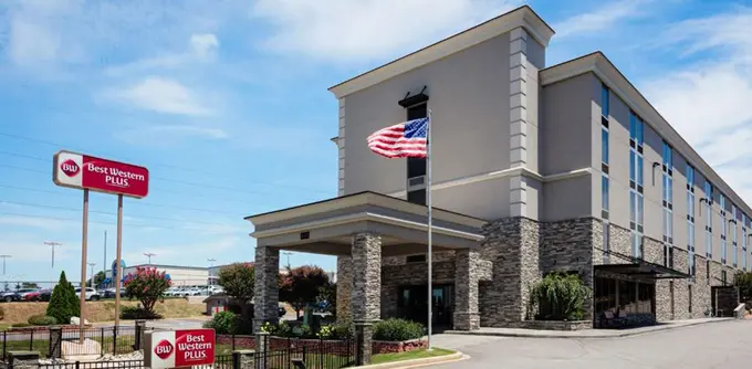 Best Western Plus Roper Mountain Road Inn & Suites ......