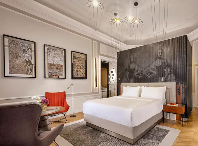 Hotel Verte, Warsaw, Autograph Collection